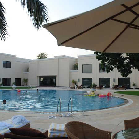 Hotel The Lalit Temple View Khajurāho Zewnętrze zdjęcie