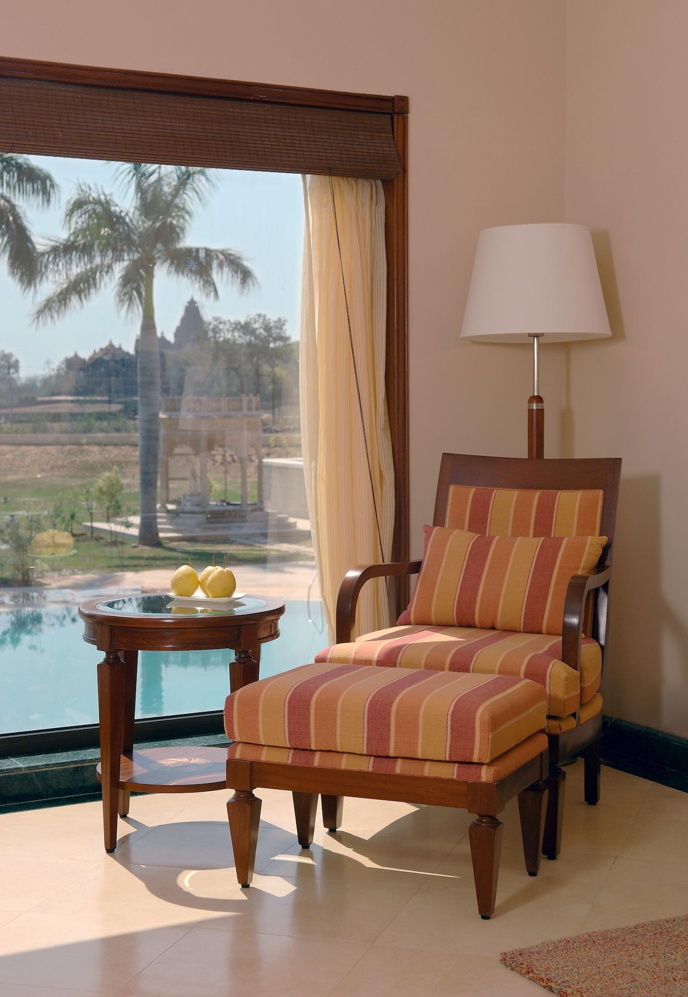 Hotel The Lalit Temple View Khajurāho Pokój zdjęcie