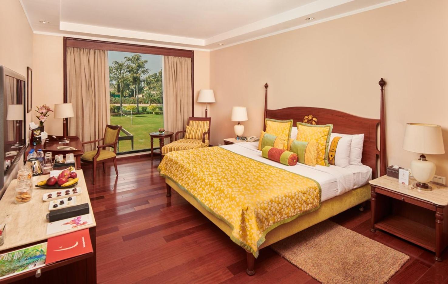 Hotel The Lalit Temple View Khajurāho Zewnętrze zdjęcie
