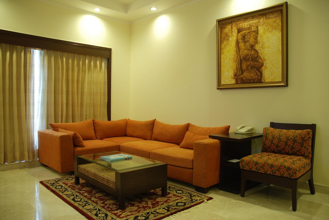 Hotel The Lalit Temple View Khajurāho Zewnętrze zdjęcie